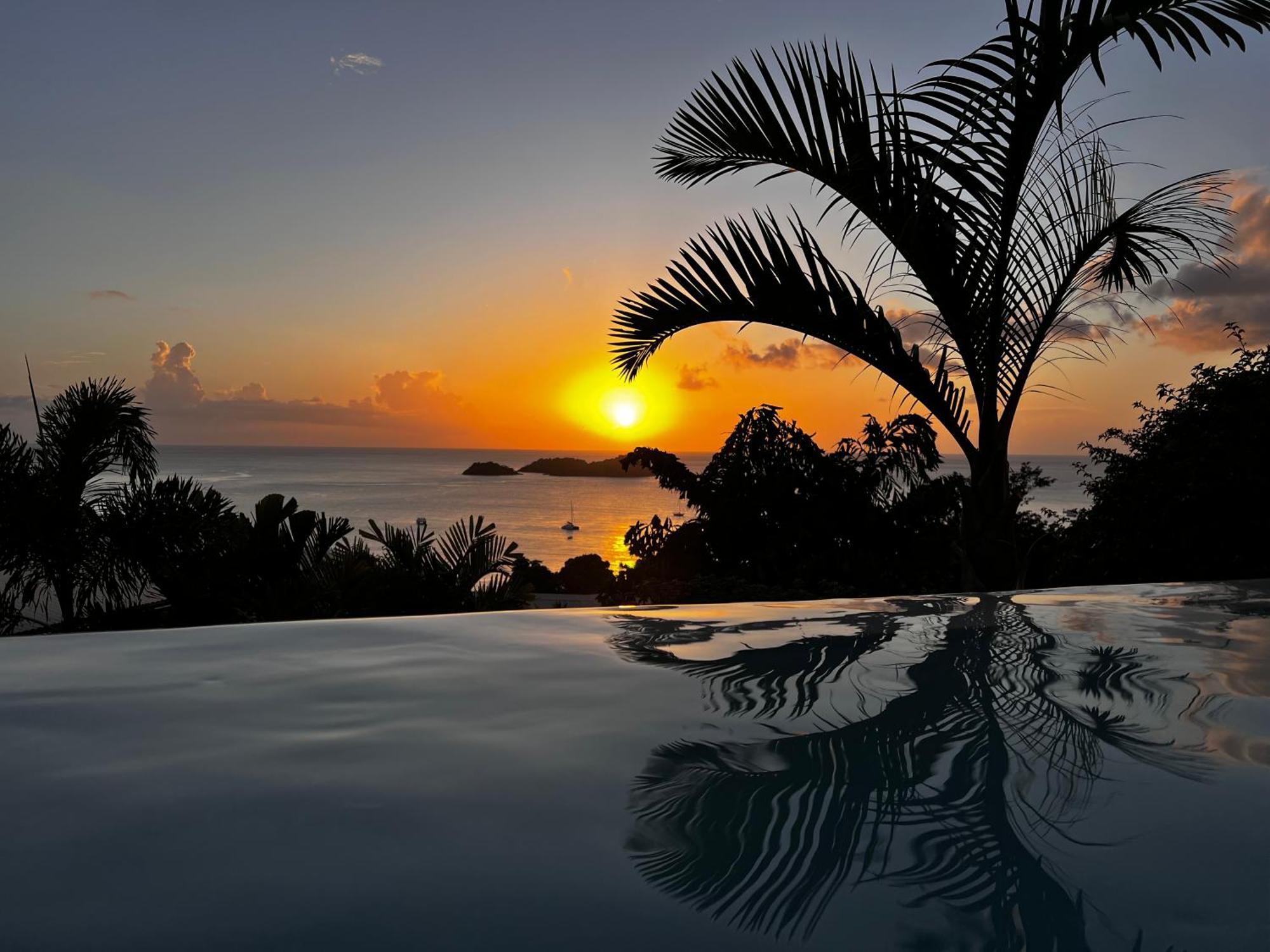 Sunset Palm - Villa Creole Avec Piscine Face Au Coucher De Soleil Et A La Reserve Cousteau Bouillante Ngoại thất bức ảnh